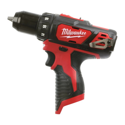 Subkompaktowa wiertarko-wkrętarka MILWAUKEE® M12™ – Wydajność w Ograni